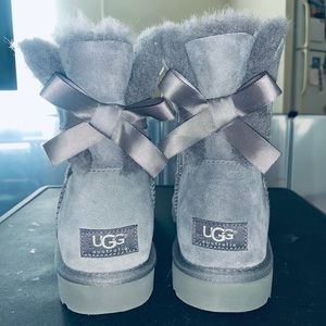New Gray Ugg Boots w Bow